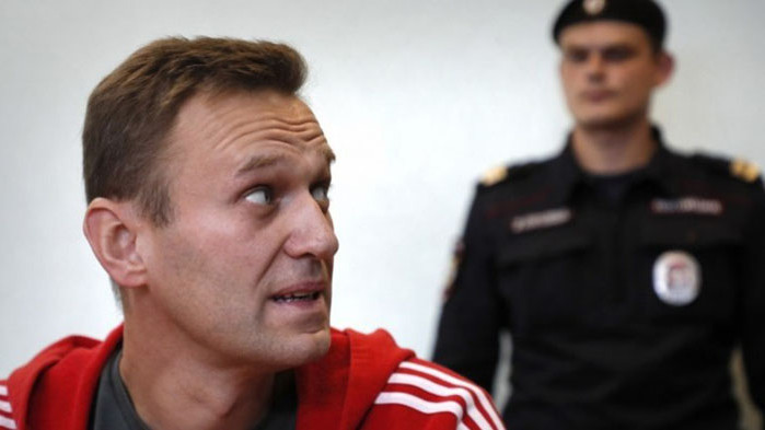 Навални остава за 30 дни в ареста